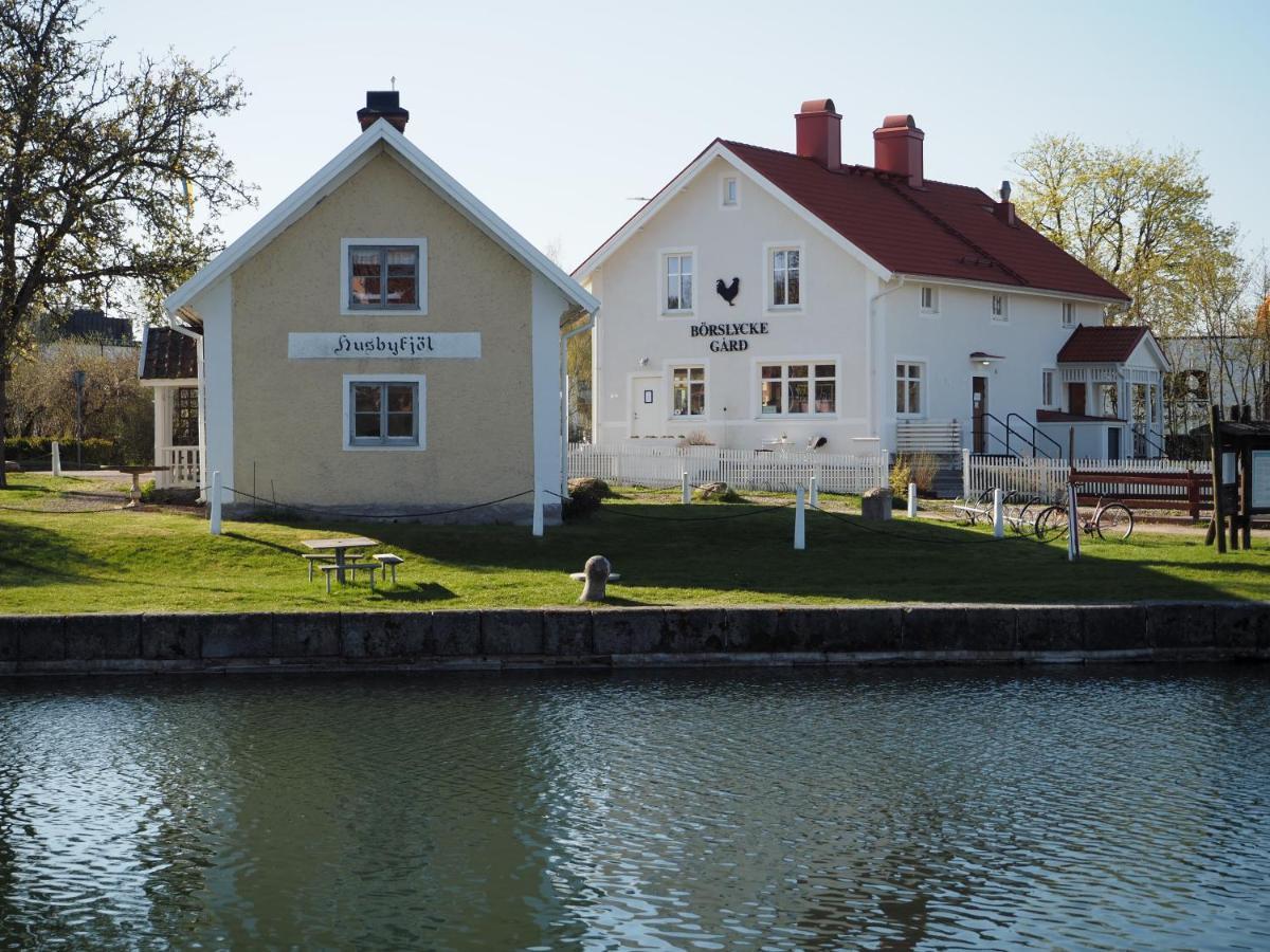 Stenkullens Gardshus Borensberg Exteriör bild